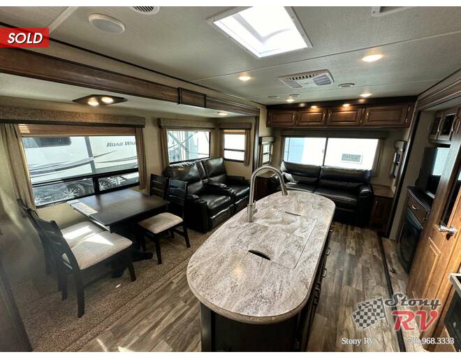 2018 Grand Design Reflection 315RLTS Travel Trailer at Stony RV Sales, Service and Consignment STOCK# C156 Photo 10