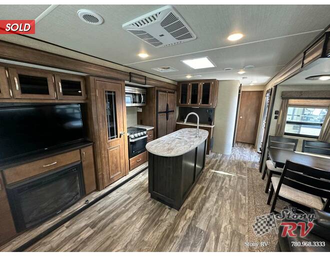 2018 Grand Design Reflection 315RLTS Travel Trailer at Stony RV Sales, Service AND cONSIGNMENT. STOCK# C156 Photo 11