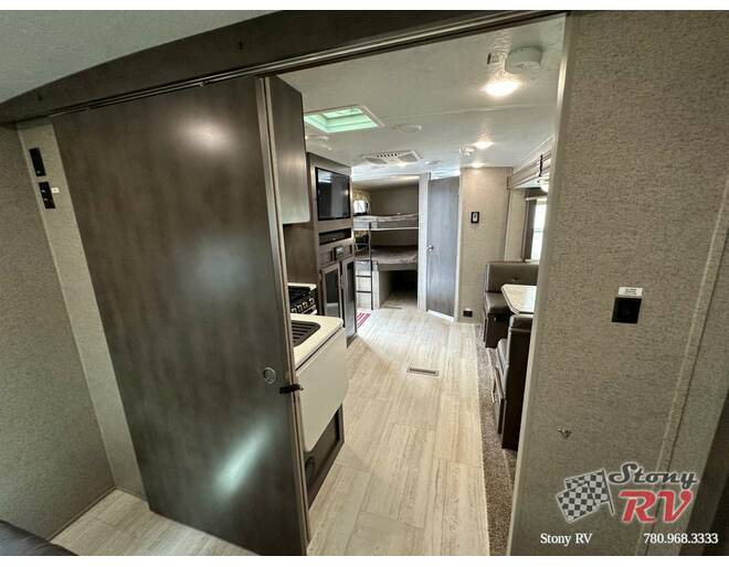 2019 Rockwood Ultra Lite 2609WS Travel Trailer at Stony RV Sales, Service and Consignment STOCK# 1134 Photo 25